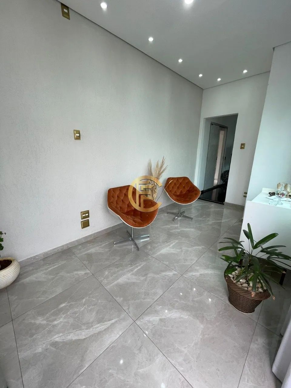 EXCELENTE CASA TODA REFORMADA, COMO NOVA! - Foto 3
