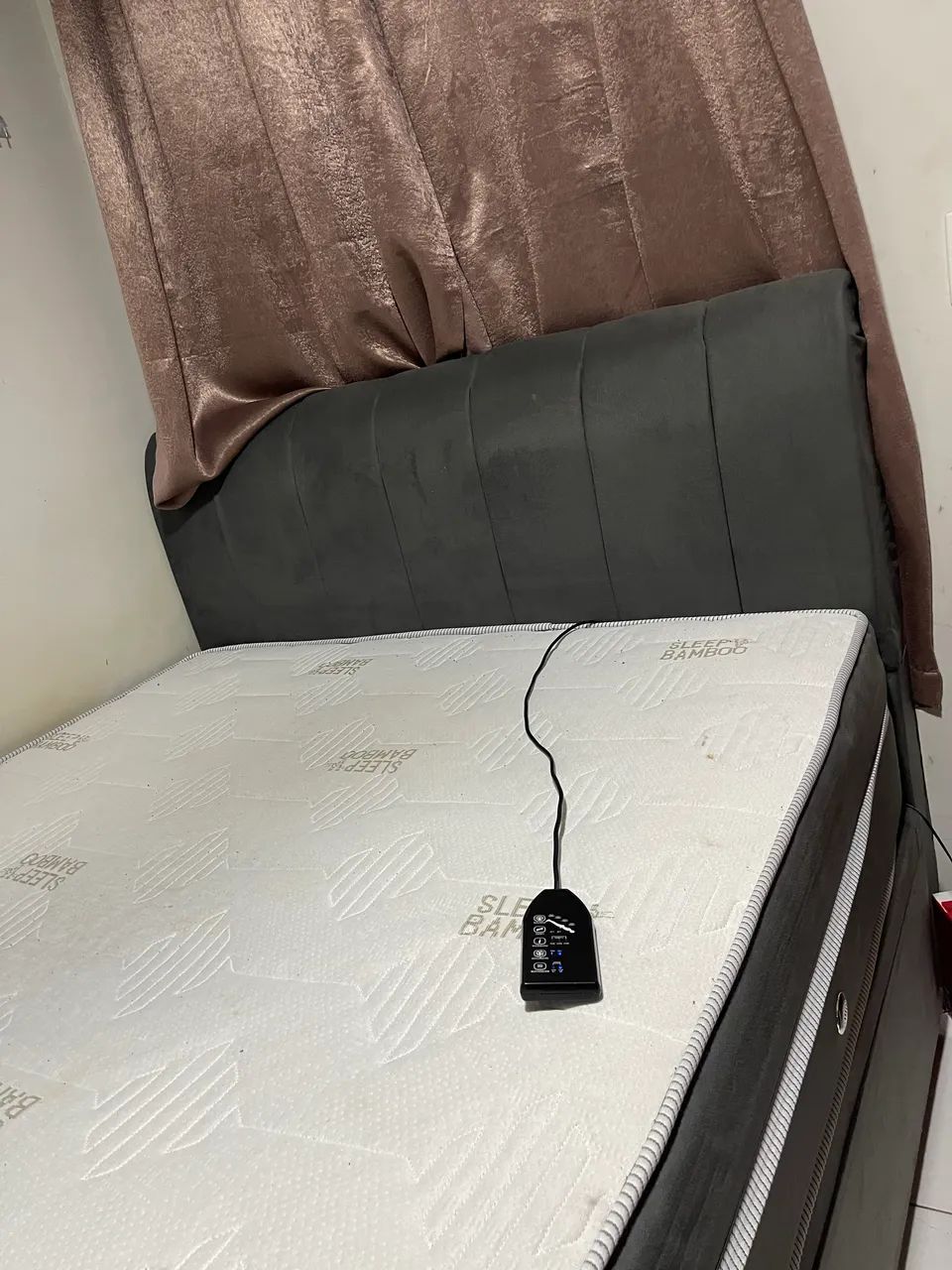 Cama box casal Baú com massageado 