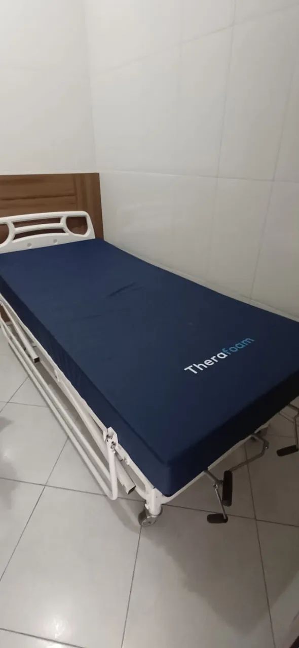 Cama Hospitalar + Colchão