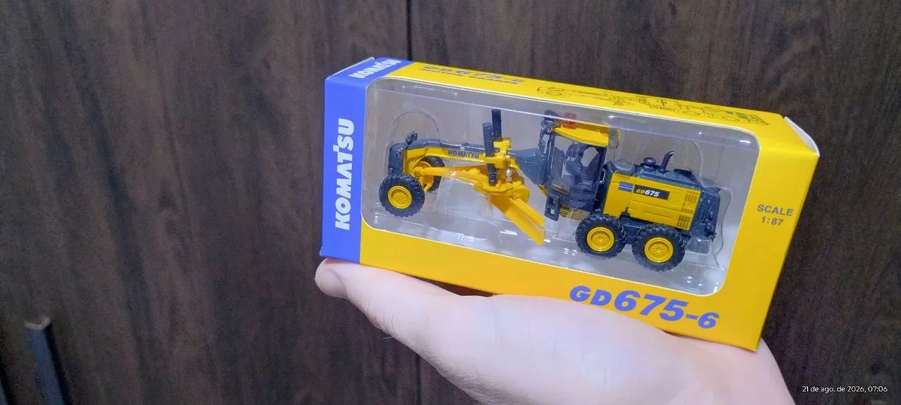 Patrol Komatsu escala 1/87  - Foto 2
