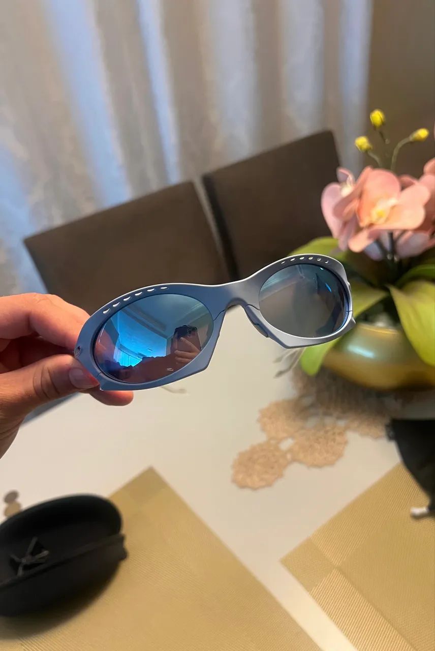 Vendo óculos da Oakley Plantaris - Foto 3