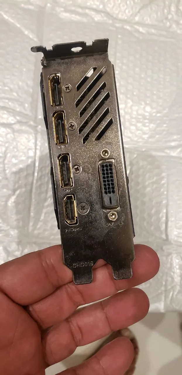 Placa de Video AMD Radeon RX 580 Gigabyte - Foto 2