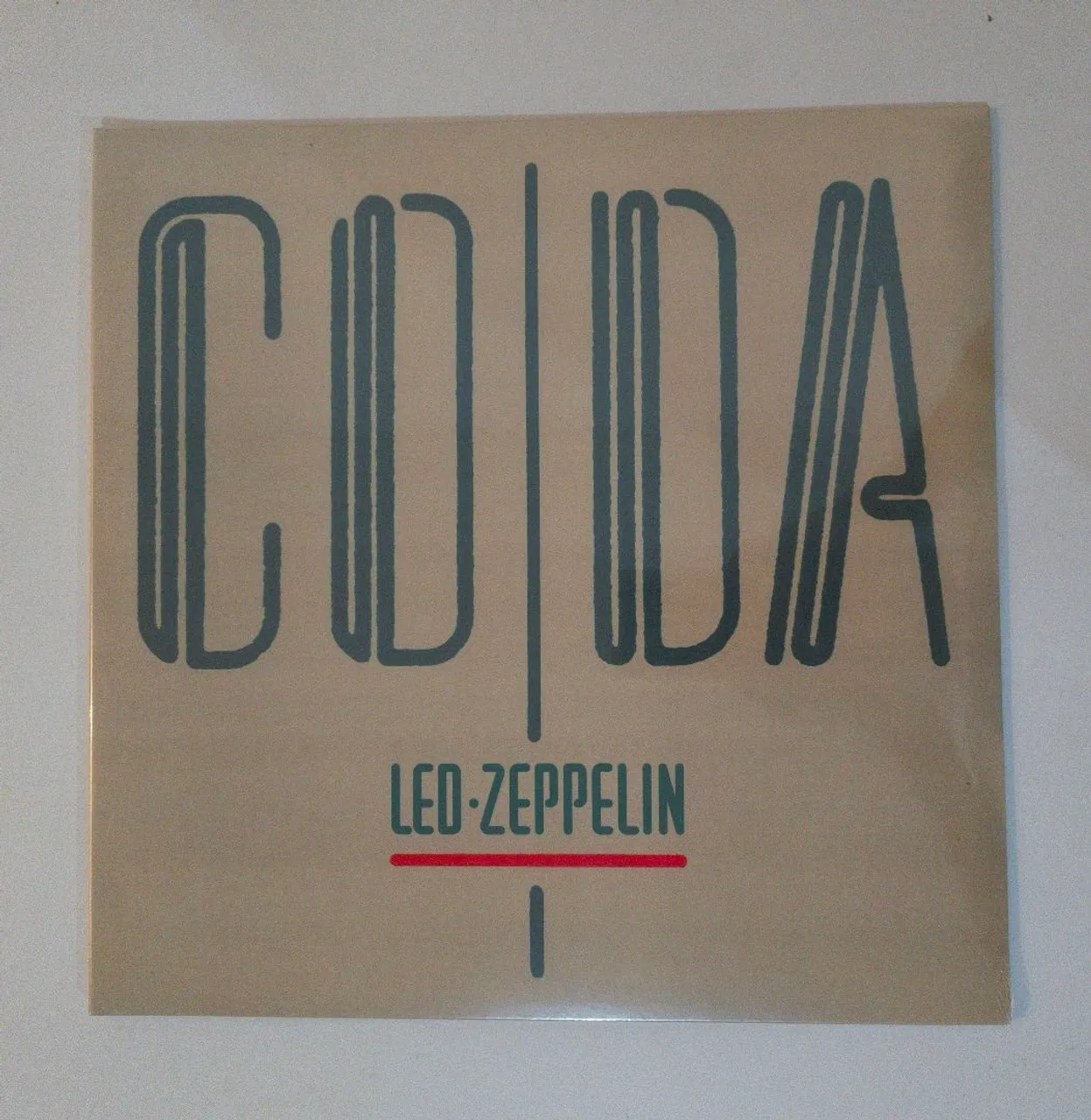 Lp Led zeppelin Presence novo lacrado - CDs, DVDs etc - Cachoeira