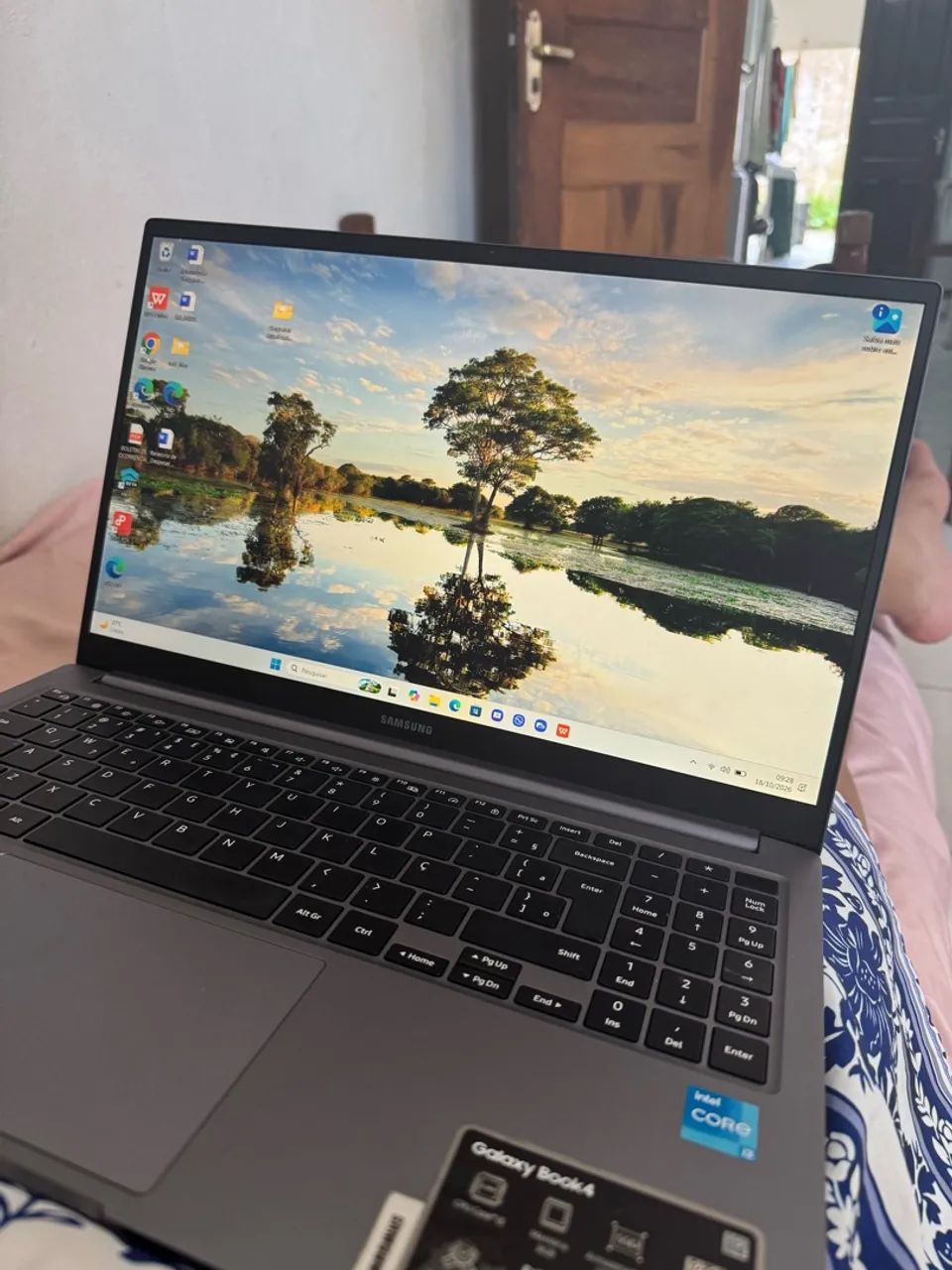 Notebook  - Foto 2