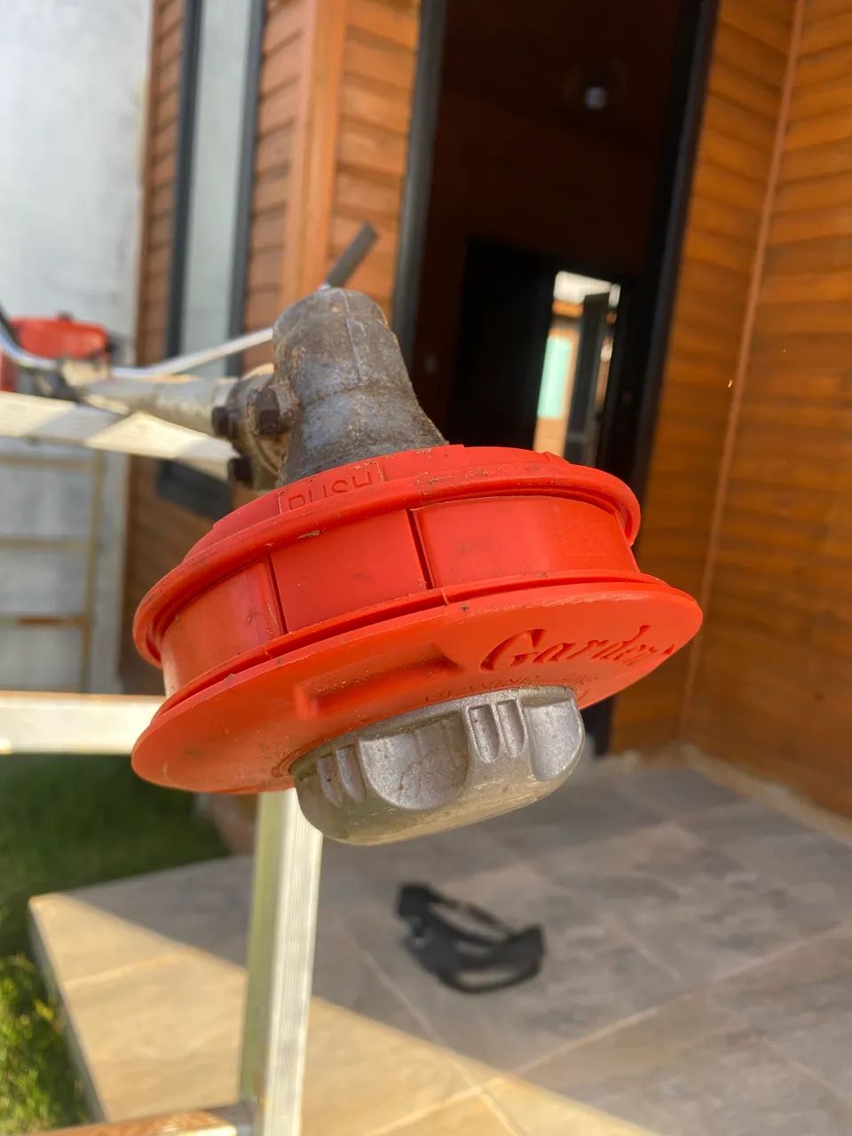 Roçadeira husqnarna 142R - Foto 4