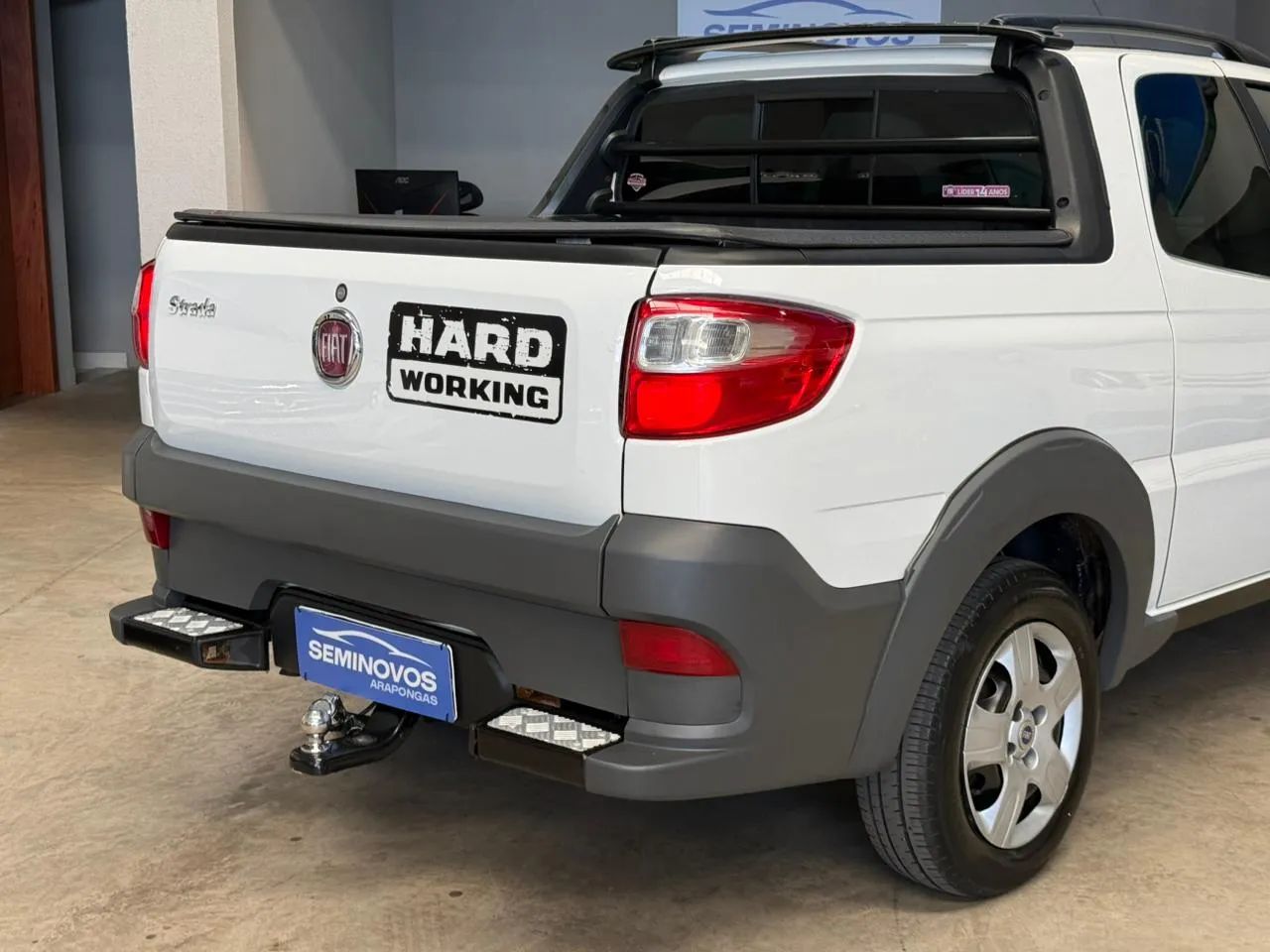 Fiat Strada Working Hard 1.4 Fire Flex 8V CD 2017 - Foto 5