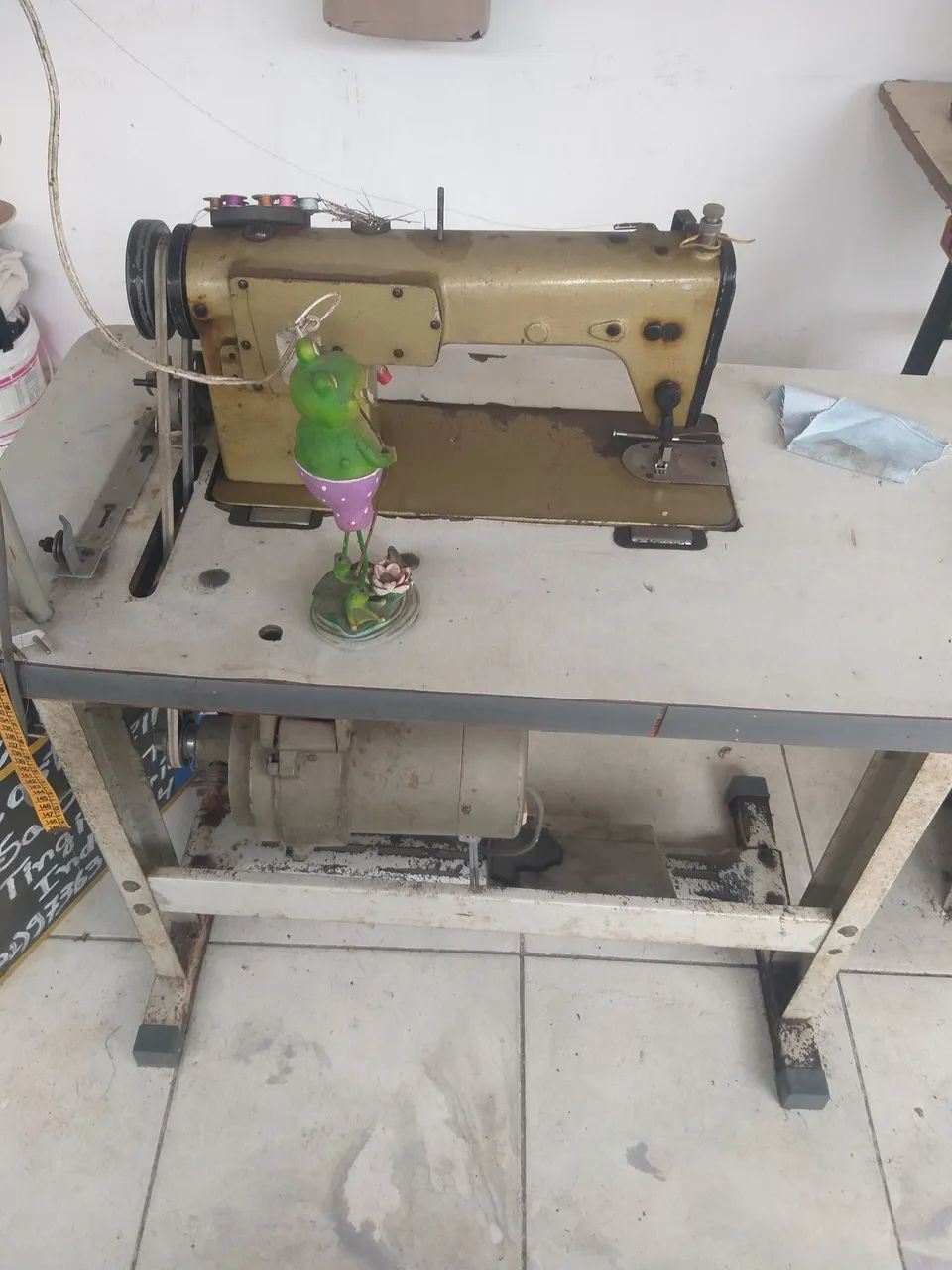 Máquina industrial e overlok - Foto 2