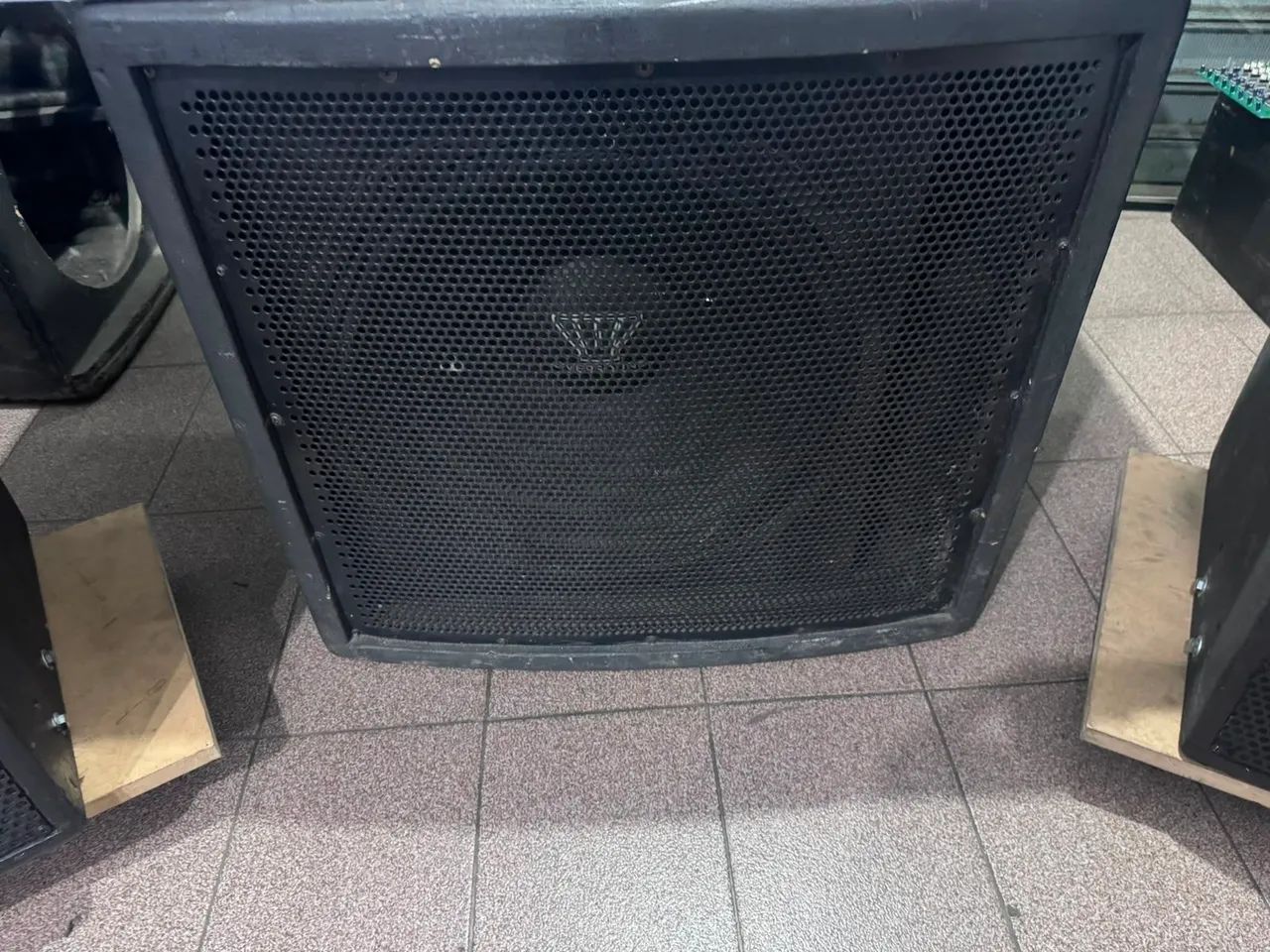 Sub Grave Leacs vip 1000