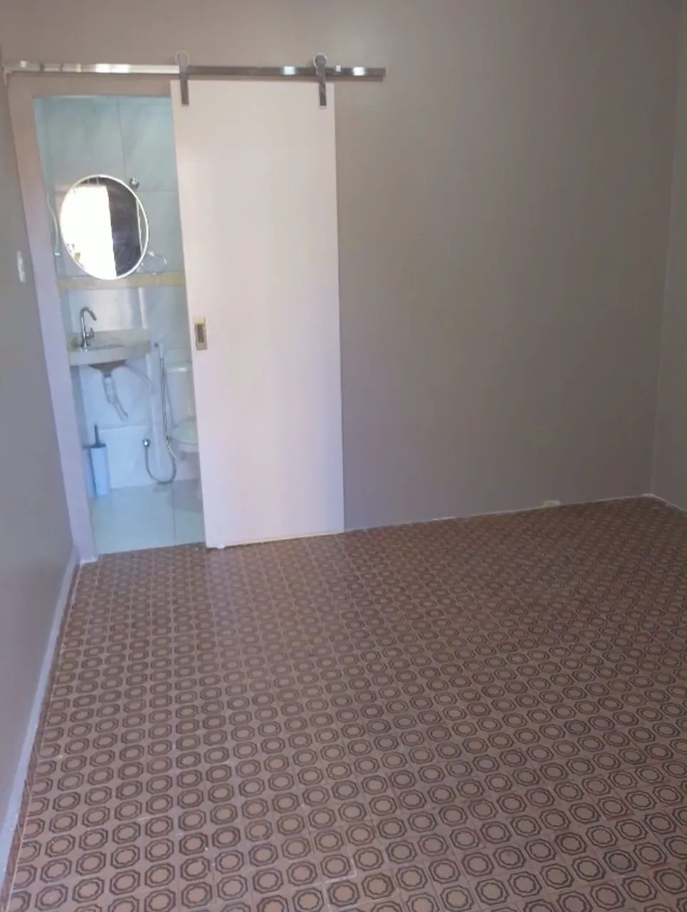 Sala comercial na Ponta da Terra