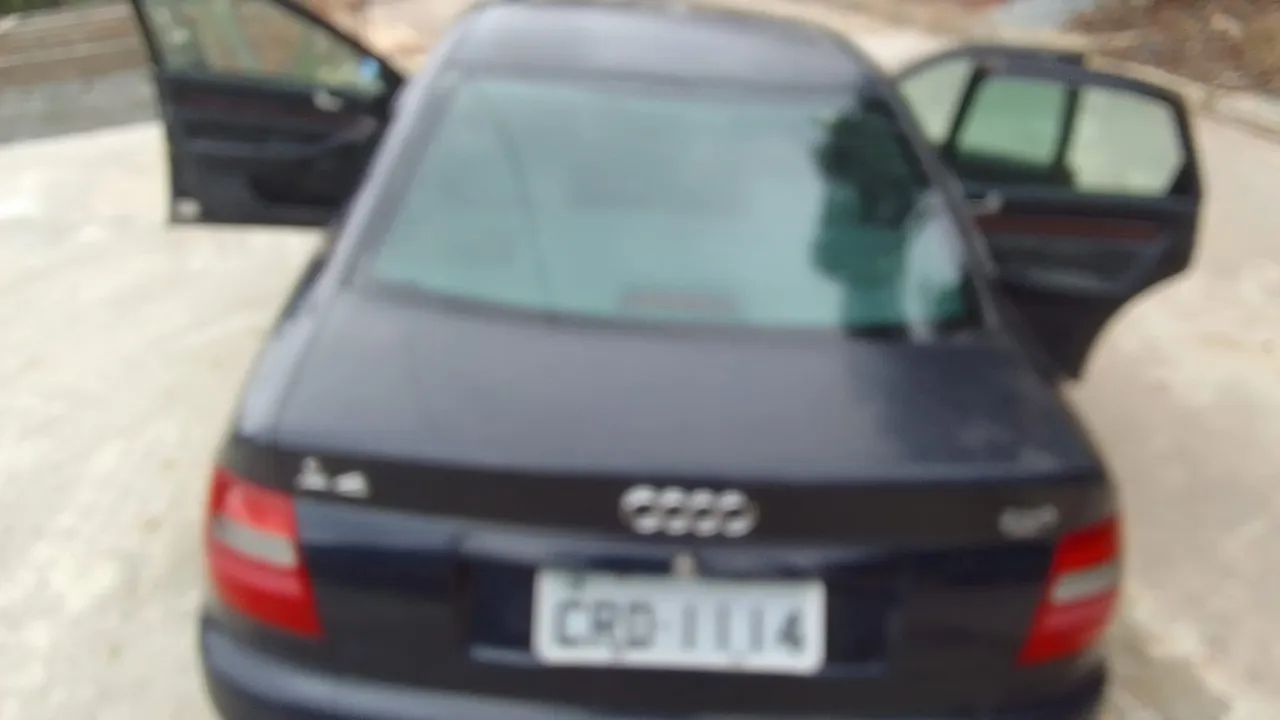 Audi A4 2.4 30V Tip./multitronic 1999 - Foto 5