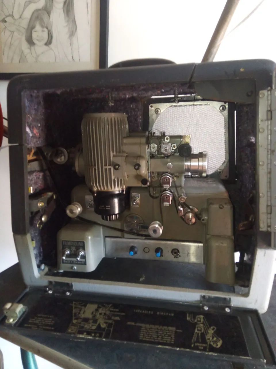 Projetor 16mm Bell &Howell - Foto 3