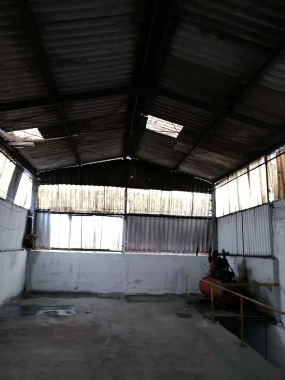 Galpão na Rua Tomás Teixeira, 331  300 m² - Foto 2