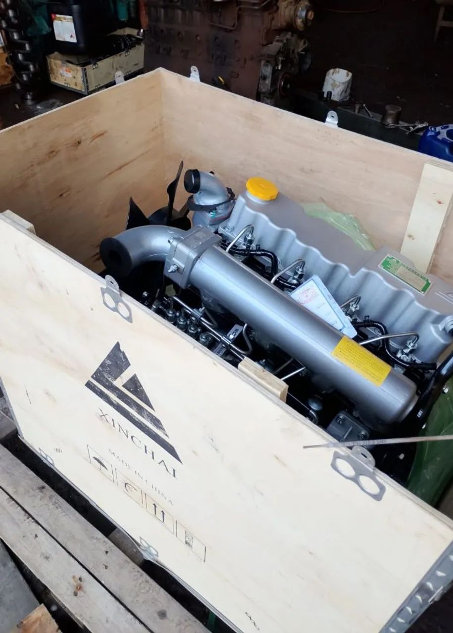 Mini Carregadeira Case SR130 com motor zero - Foto 2