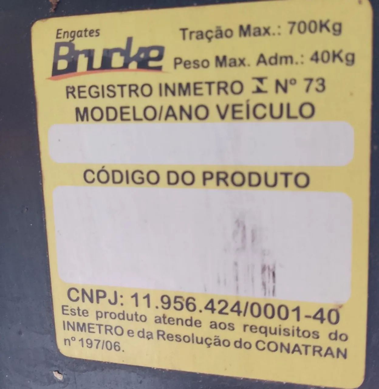 Engate de carroça e 02 pneus - Foto 2