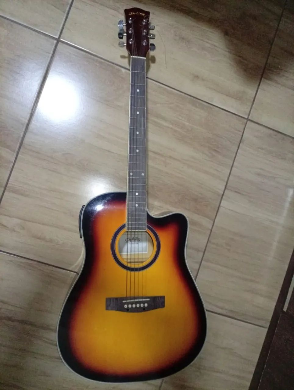 Vende-se violão Class CLD41CE-SB