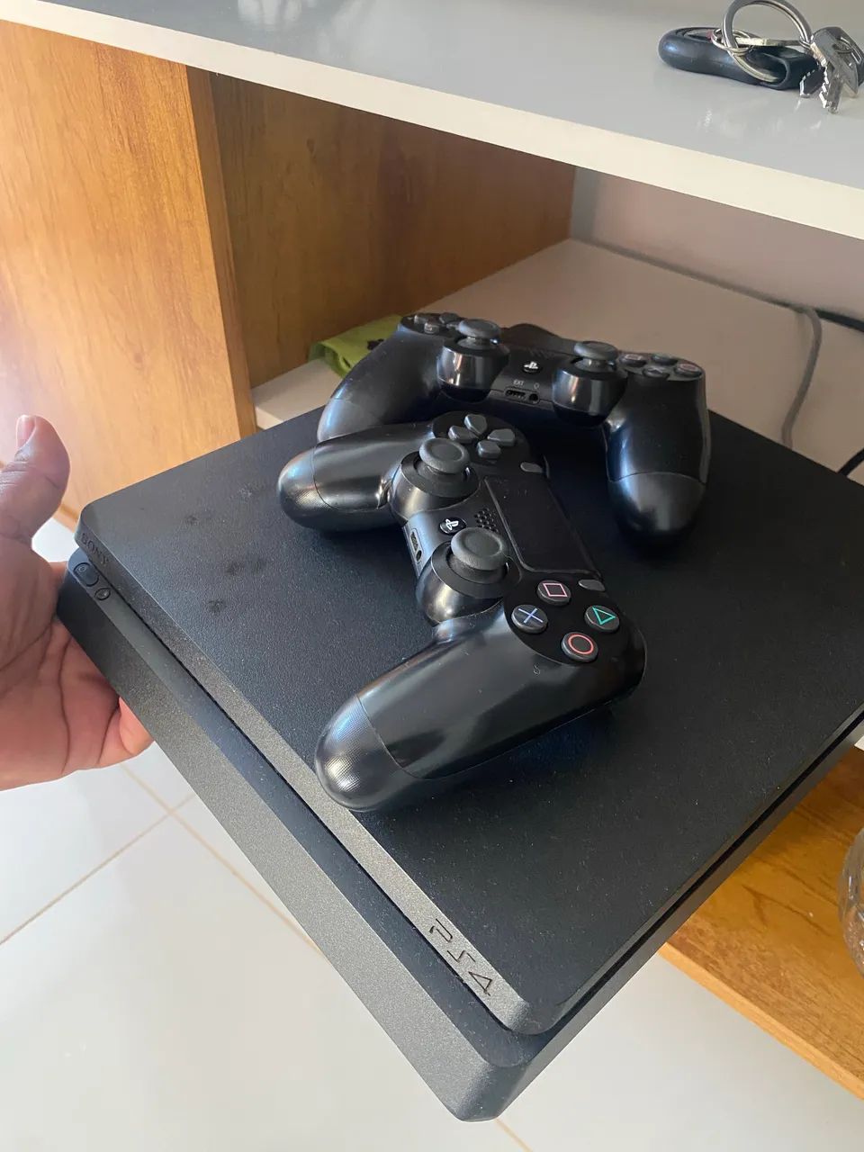 PS4 + 2 controle originais