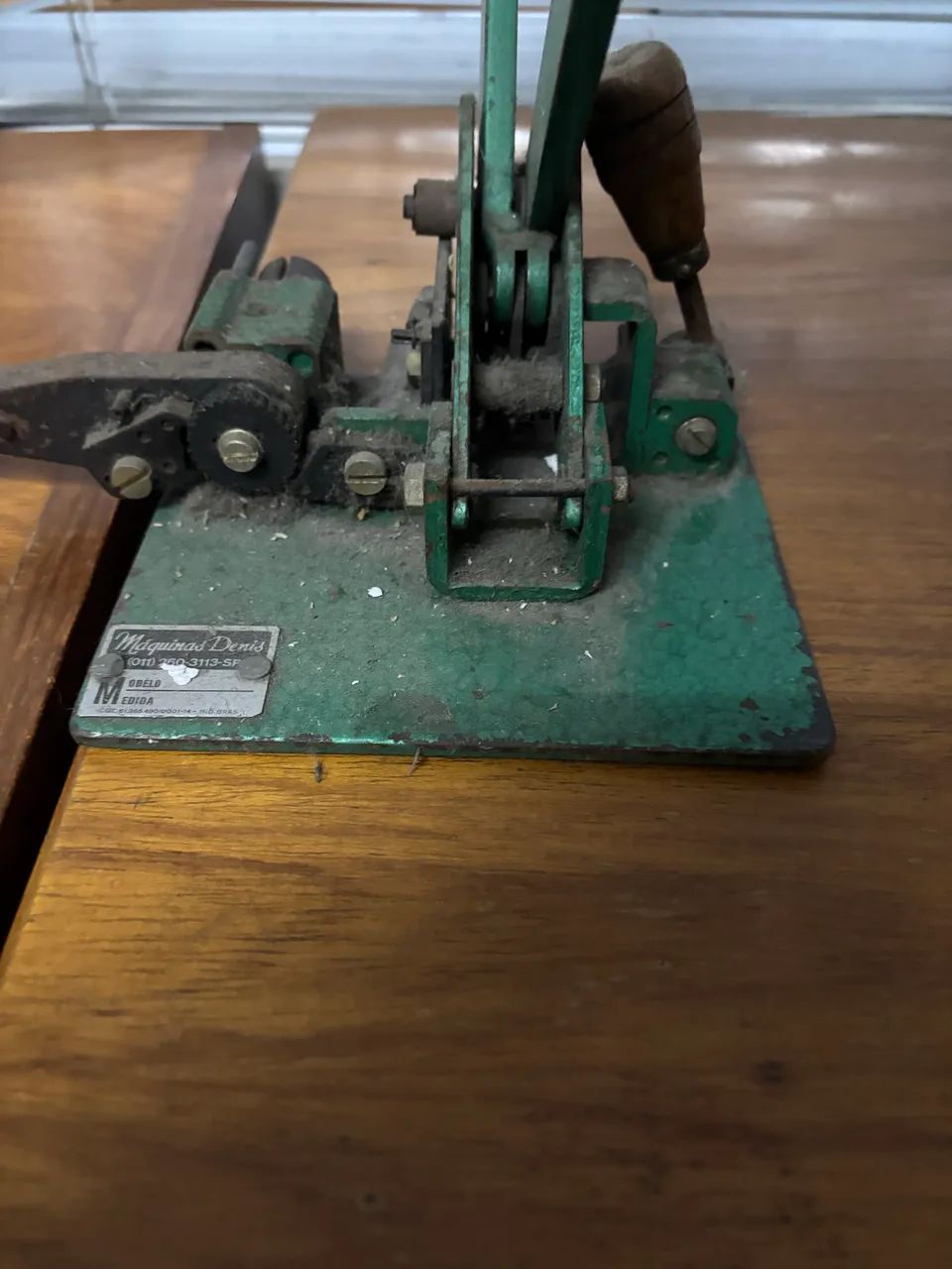Aparelho arqueado é conjugado 