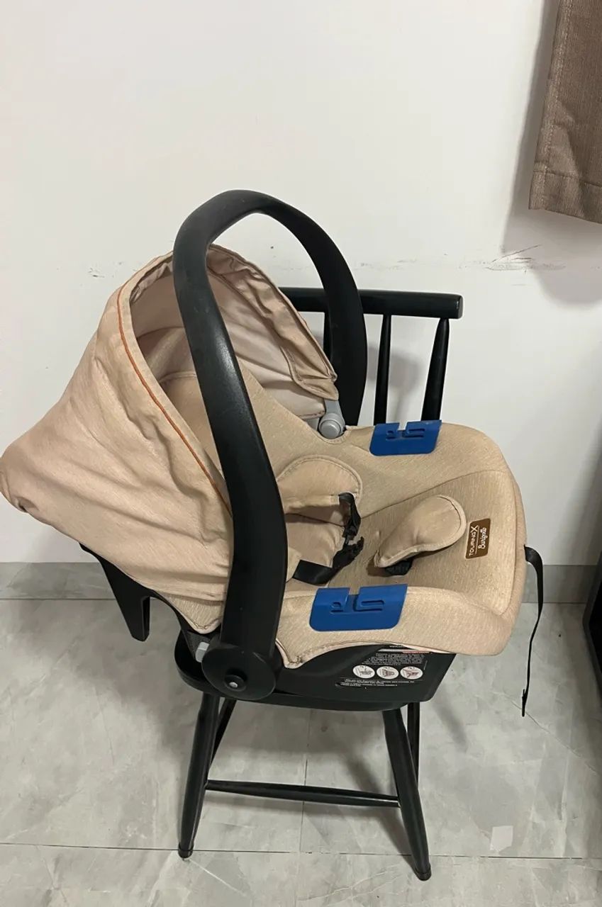Carrinho de Bebê + Bebê Conforto - Foto 4