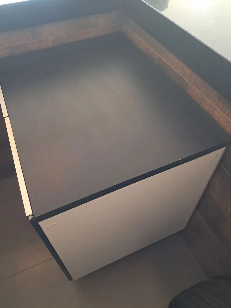Armario planejado de duas portas com rodinhas - Foto 3