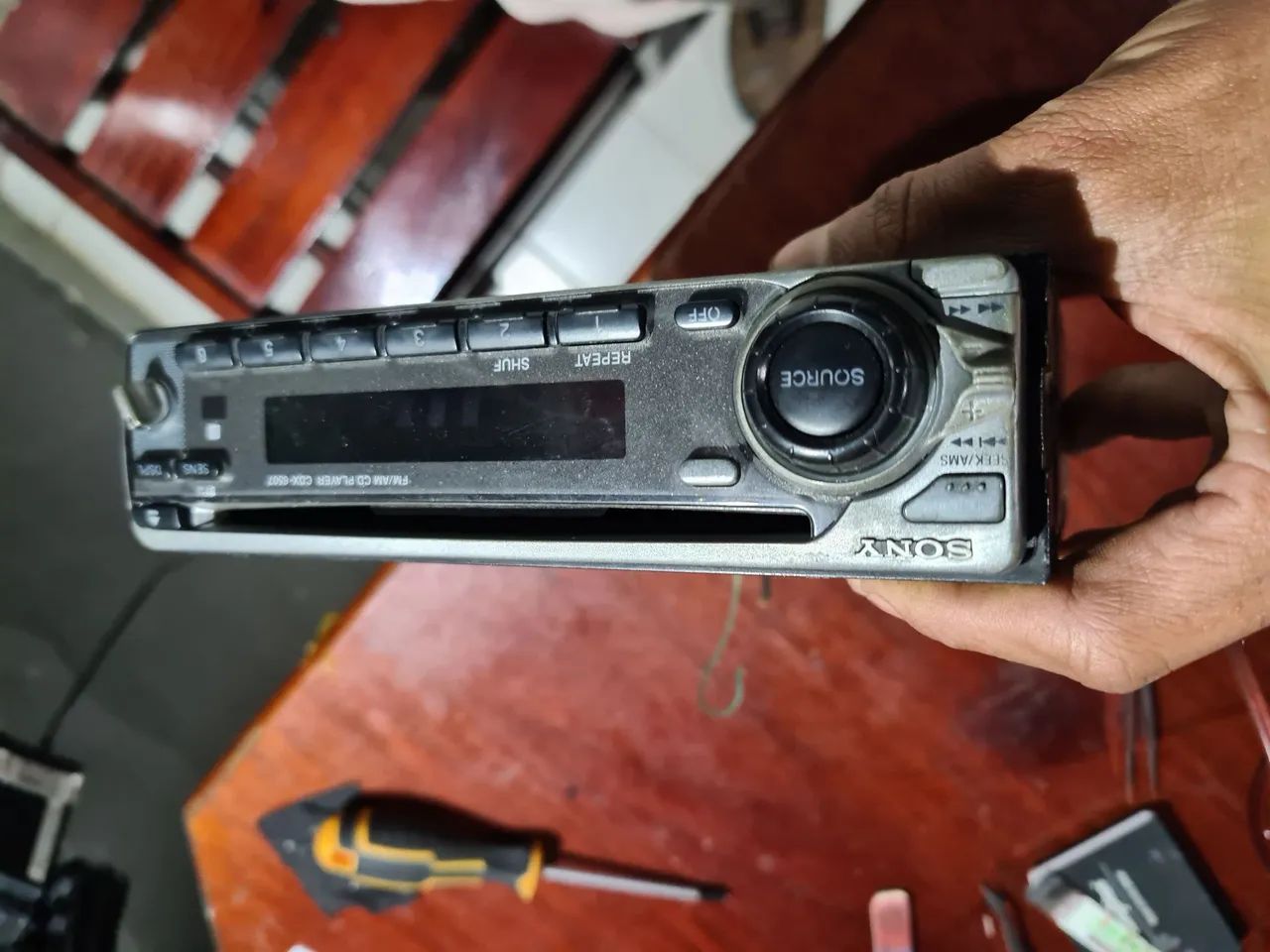 Toca cd sony dos antigos com bluetooth no AM e led no display - Foto 4