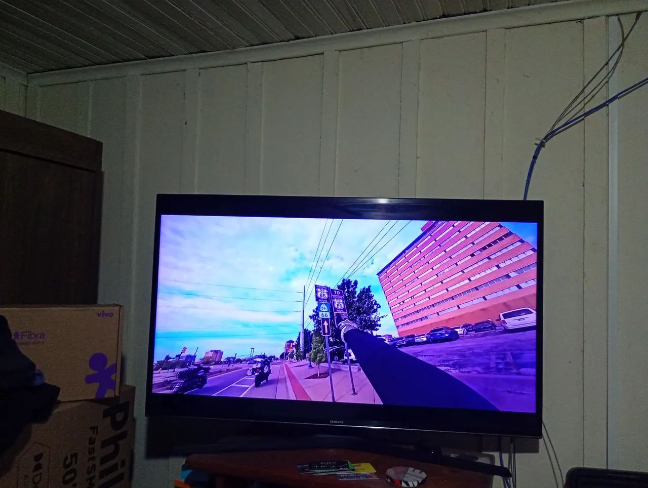 Vendo tv Samsung 40 polegadas 4 k HDR funcionando perfeitamente  - Foto 3