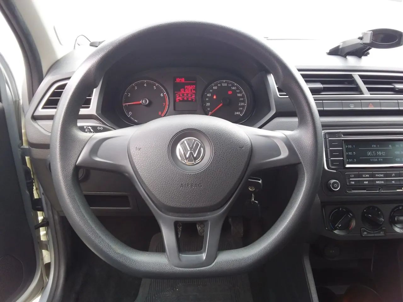 Volkswagen Voyage 1.6 MSI Flex 8V 4p, foto 9 de 10