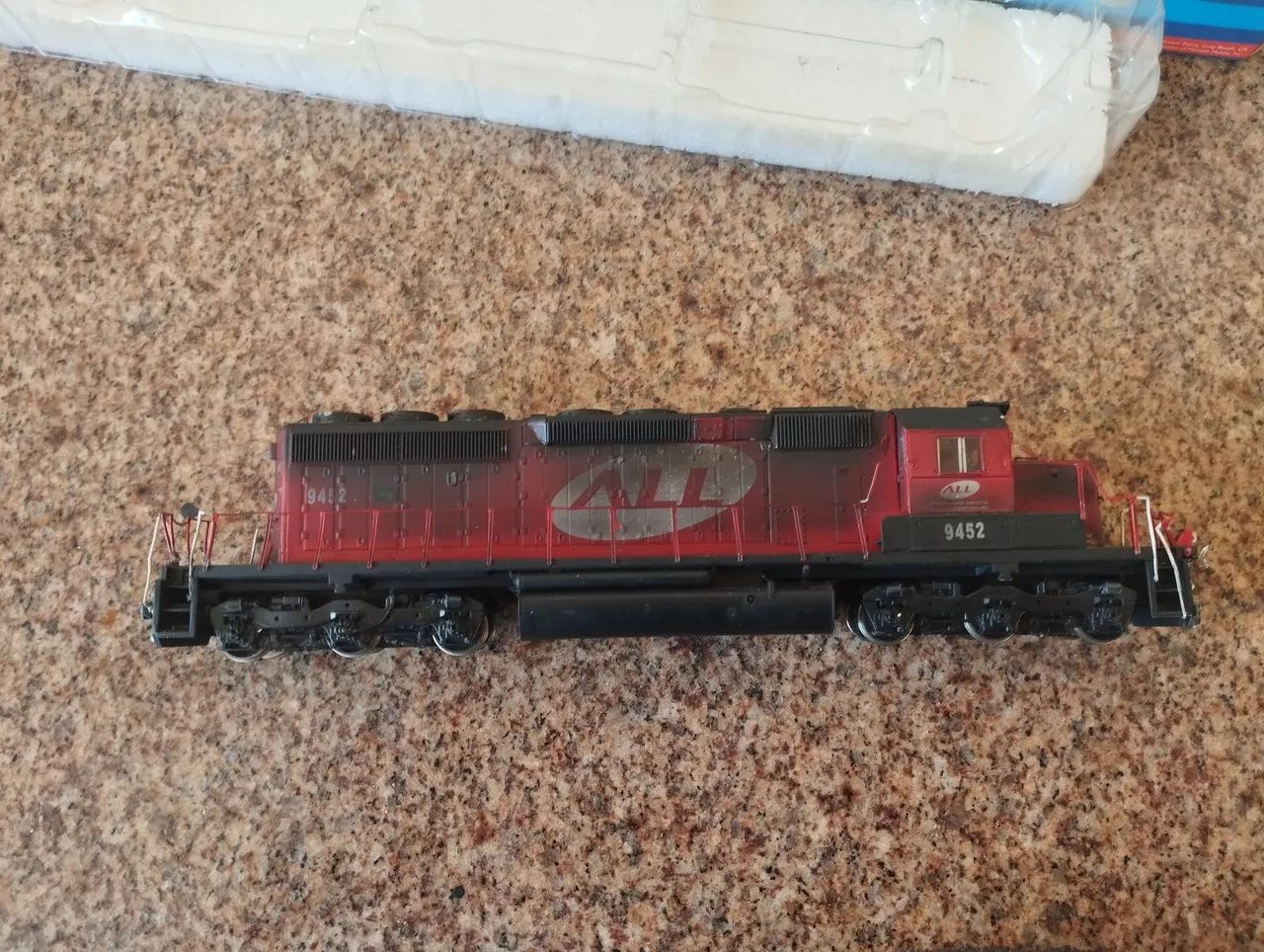 Locomotiva da ALL com decolder escala 1/87