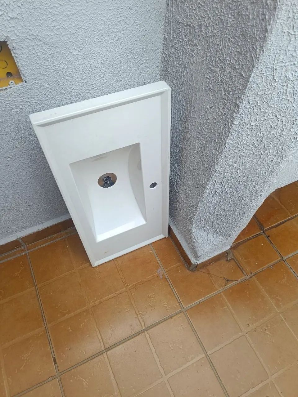 Pia de platico com valvula para banheiro