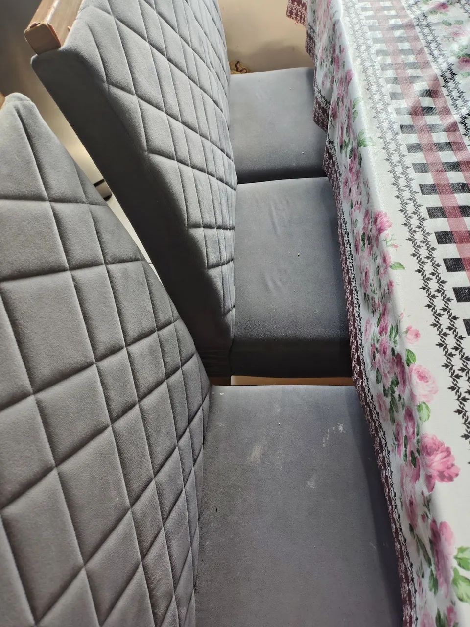 Vendo mesa de 8 cadeiras  - Foto 2