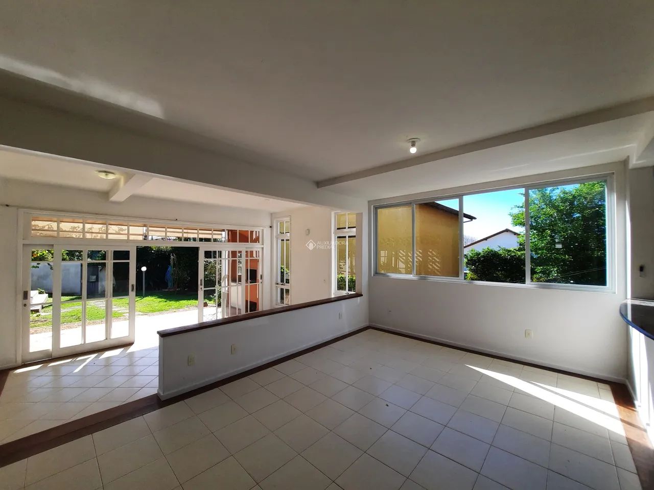 Casa com 5 quartos e 254m² à venda em Campeche, Florianópolis. - Foto 2