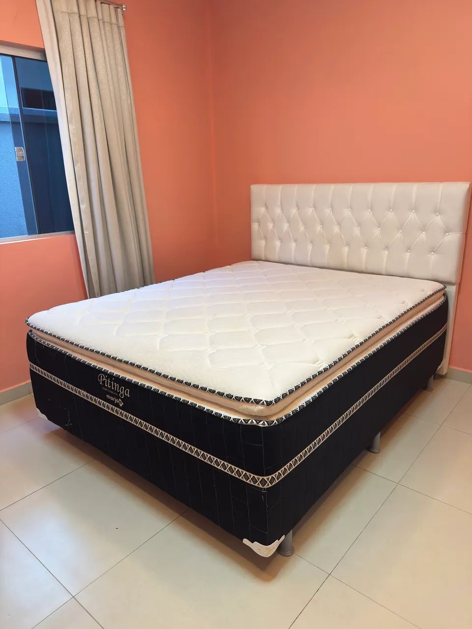 Cama queen size