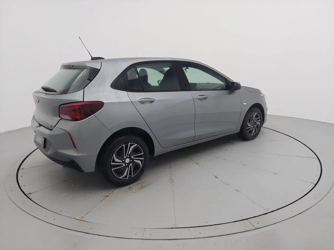 Chevrolet Onix Hatch LT 1.0 12V Flex Mec. 4P, foto 5 de 18