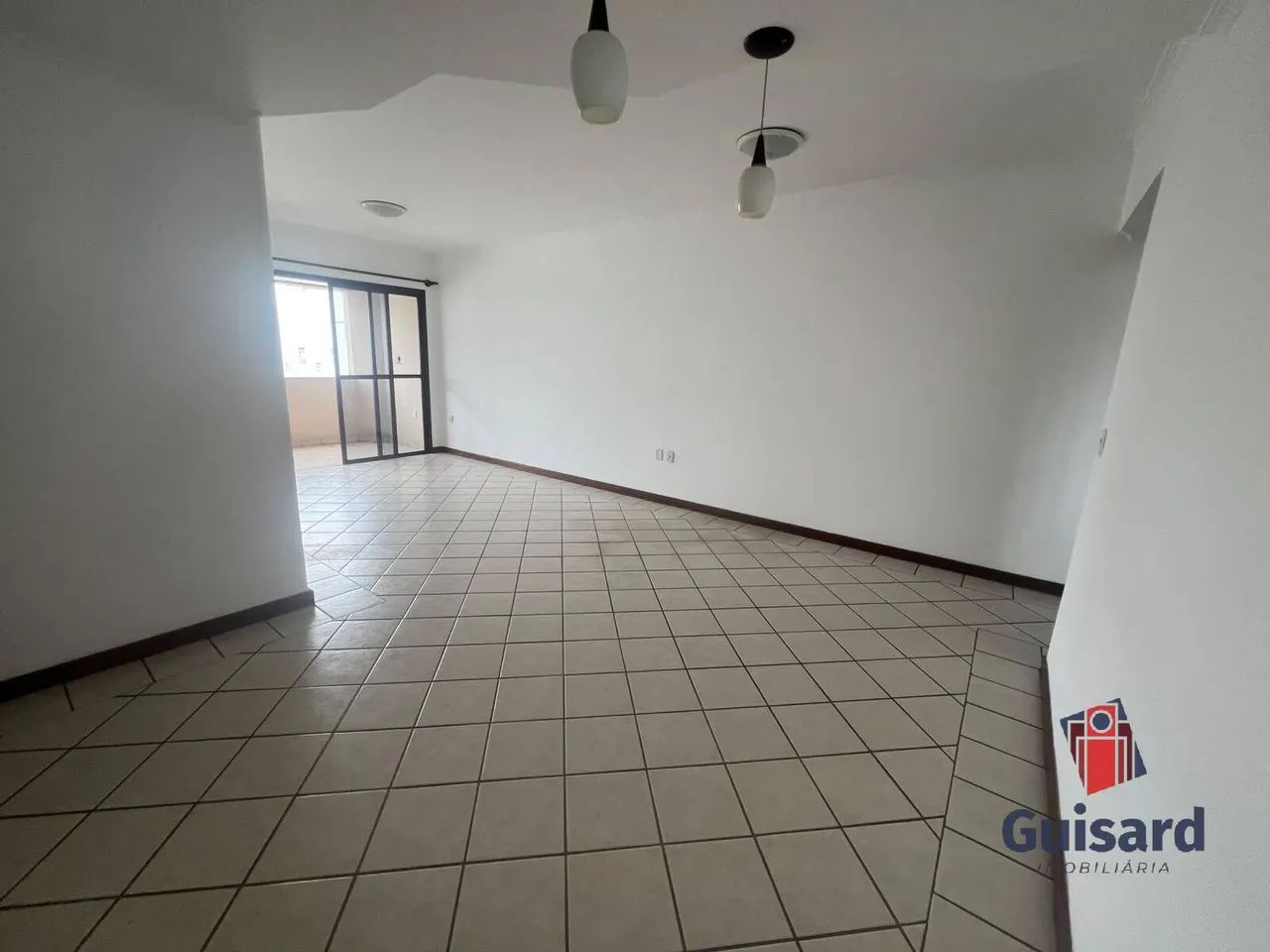 APARTAMENTO AMPLO PARA LOCAÇÃO / CENTRO DE TAUBATÉ/SP - Foto 3