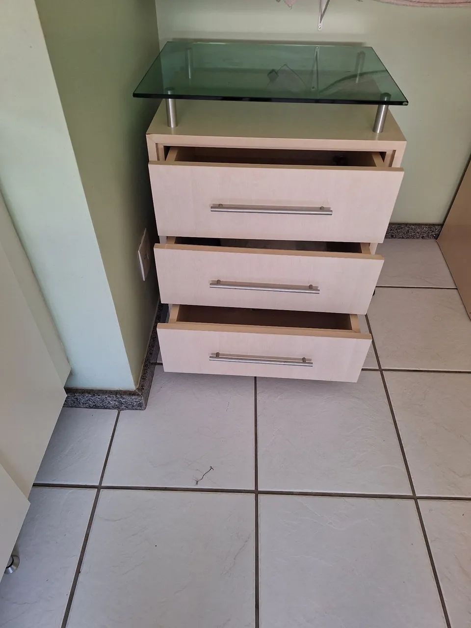 Móvel em Mdf  com gavetas - gaveteiro - Foto 3