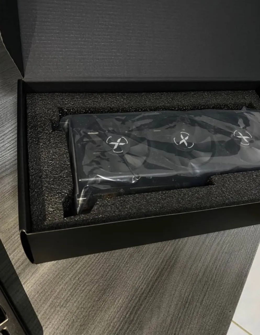 Rx 7600 xfx qick 308 triple fan 8gb - Foto 3
