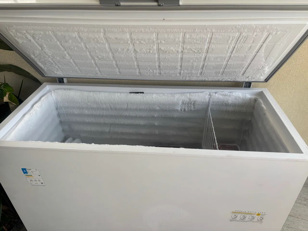 Vendo freezer horizontal eletrolux inverter 513L - Foto 2