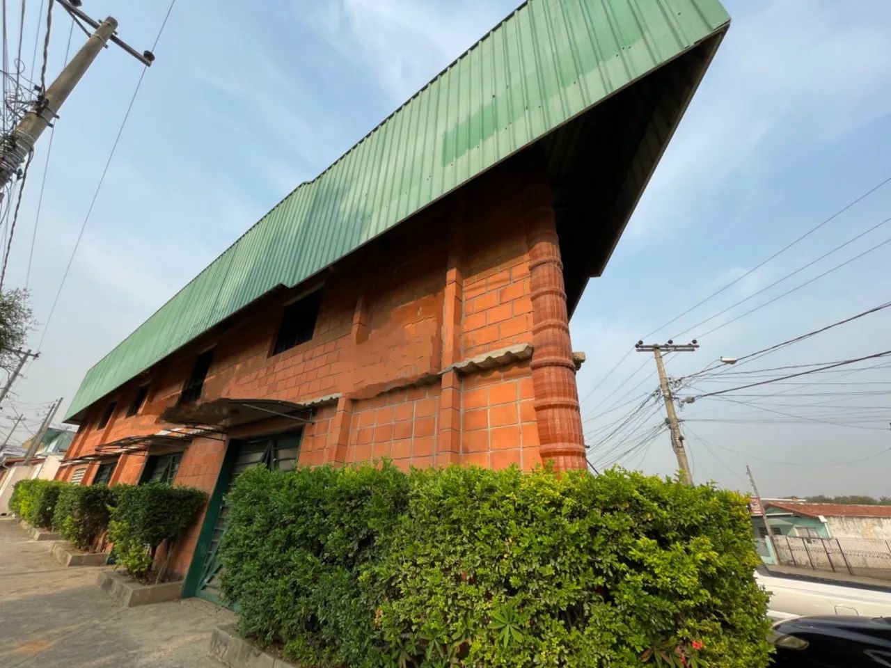 Barracão Comercial em Além Ponte