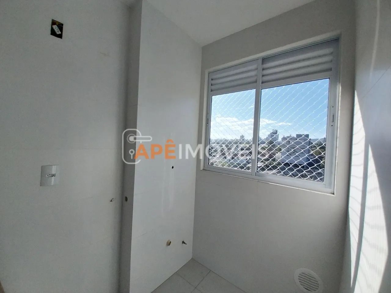 Apto 2 dormitórios aluguel São Luiz Criciúma - Foto 4