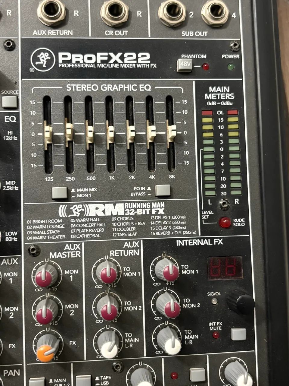 Mesa de Som MACKIE PRO FX 22 - Foto 2