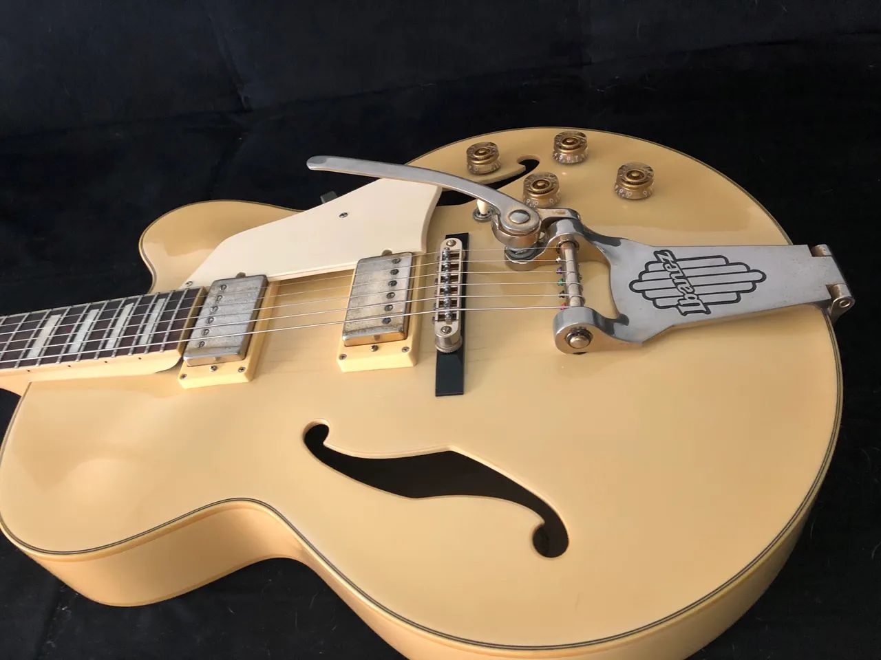 Guitarra ibanez af75tdg ivory - Instrumentos musicais - Recreio