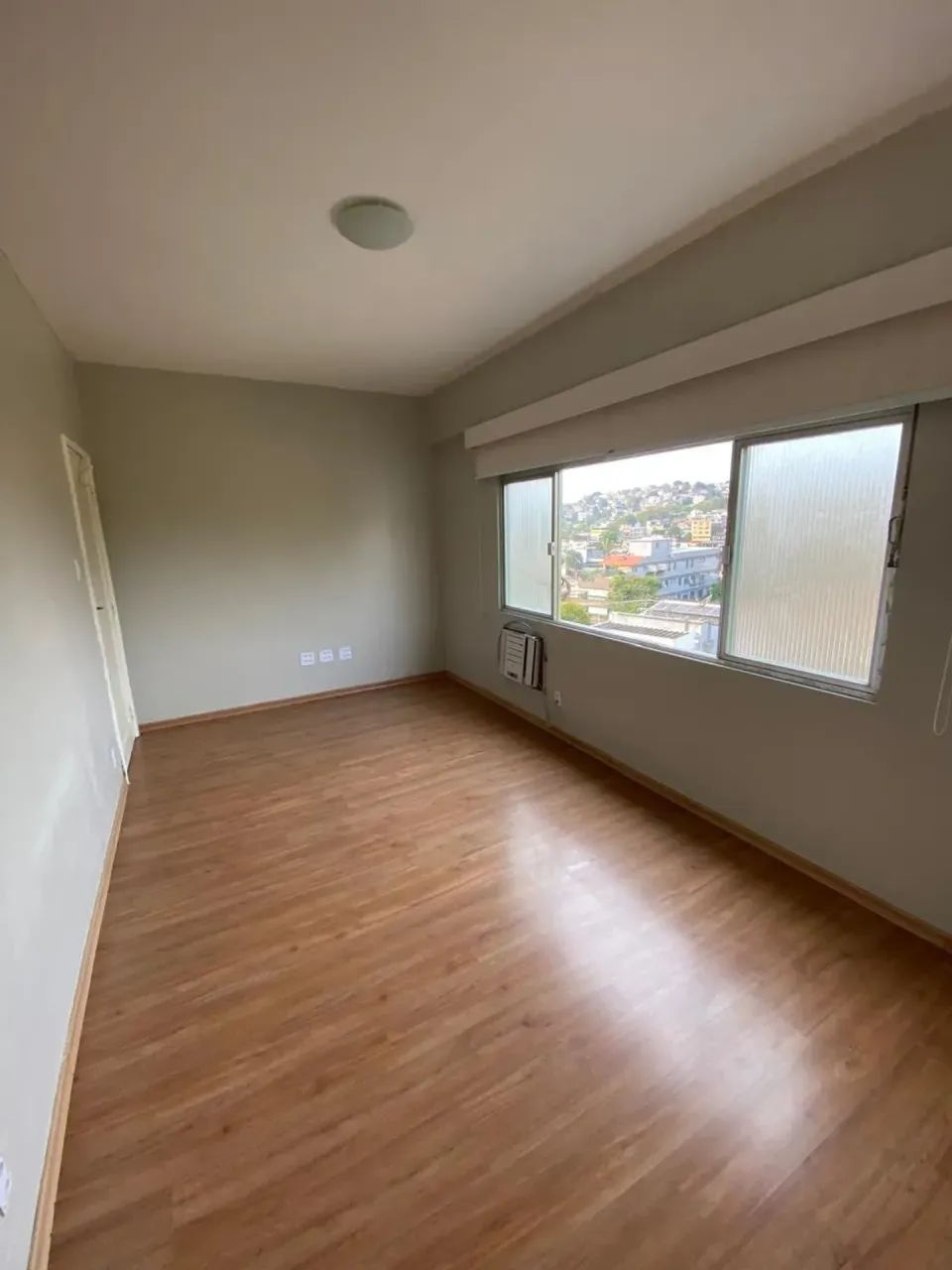 JARDIM GUANABARA, LOCALIZAÇÃO ESPETACULAR, PRÓXIMO AO FARTO COMERCIO, CONFIRA!!!!!! - Foto 6