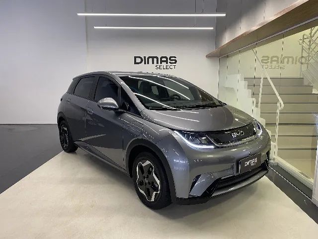 BYD Dolphin EV (Elétrico) 2026