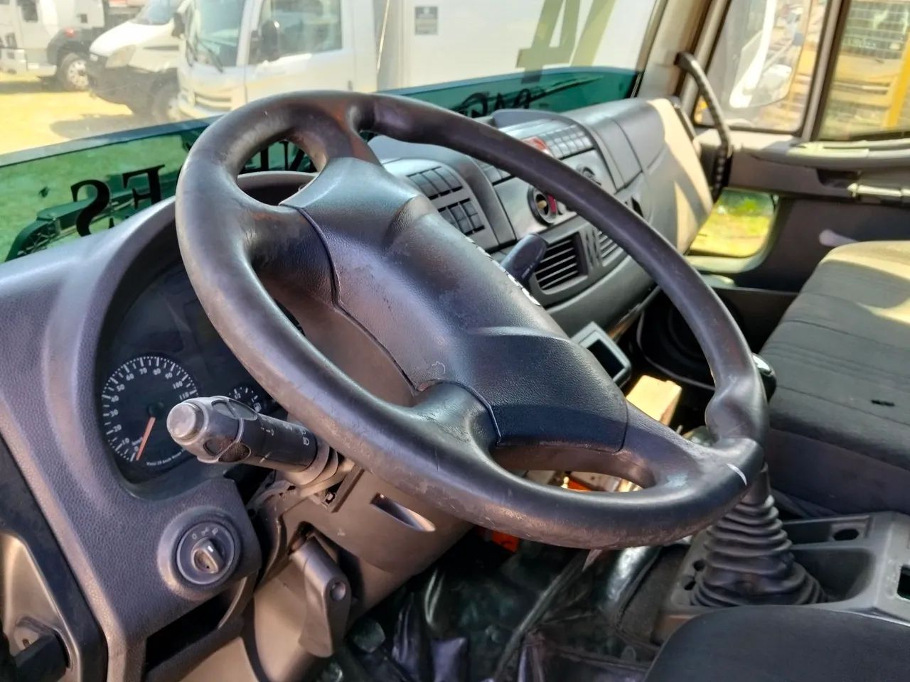 Caminhão Iveco 240E28   - Foto 5