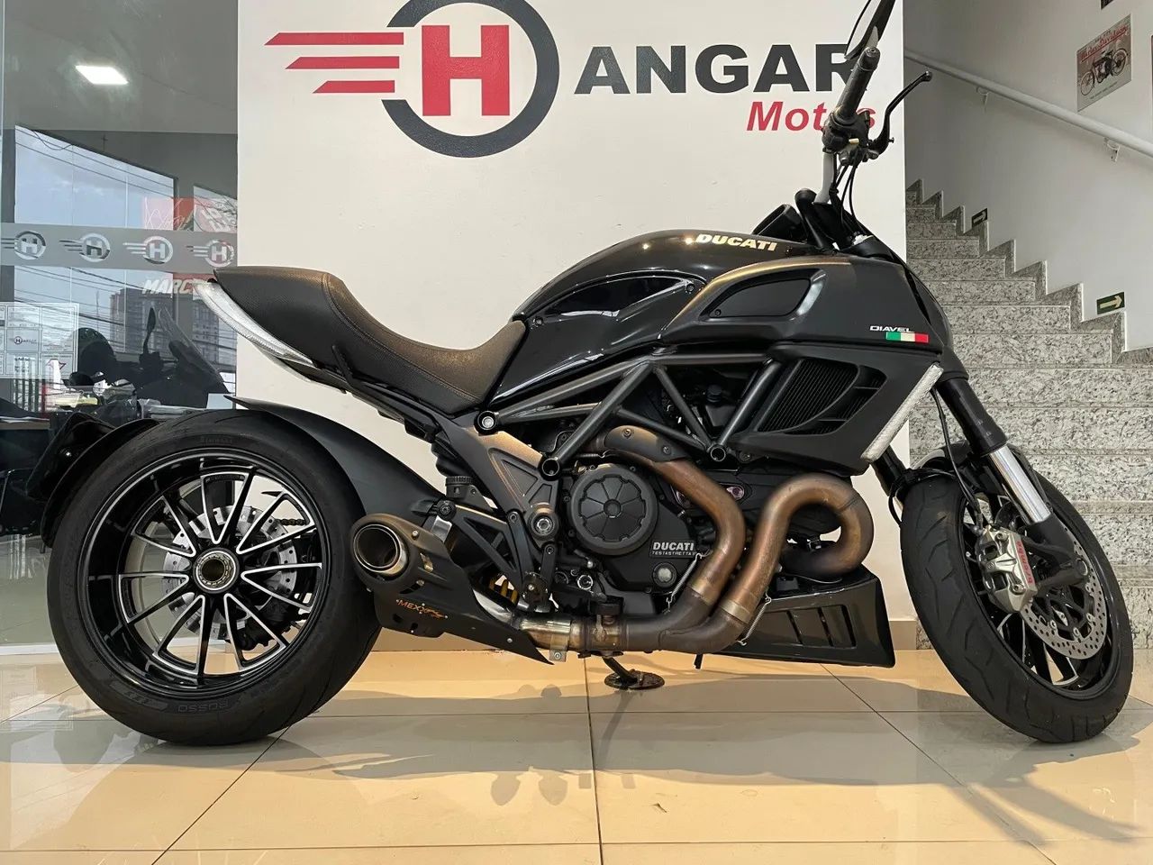 Ducati Diavel 1198 2013