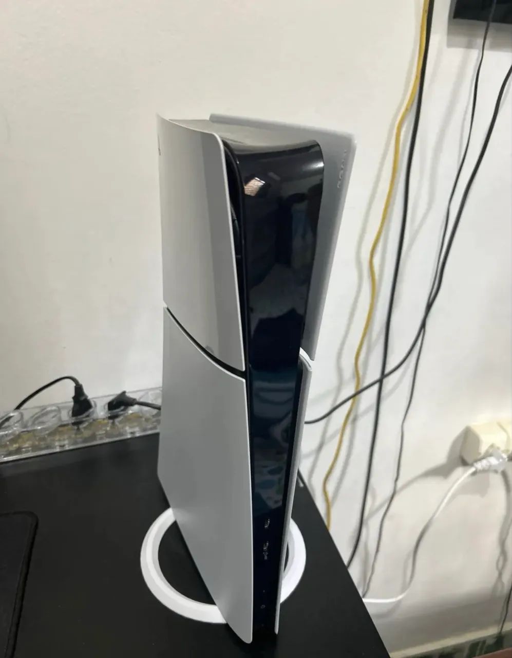 PlayStation 5 Slim Digital com 2 controles, capa e caixa  - Foto 2
