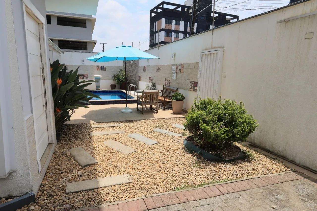 Casa mobiliada com piscina e 4 quartos em Penha - Foto 5