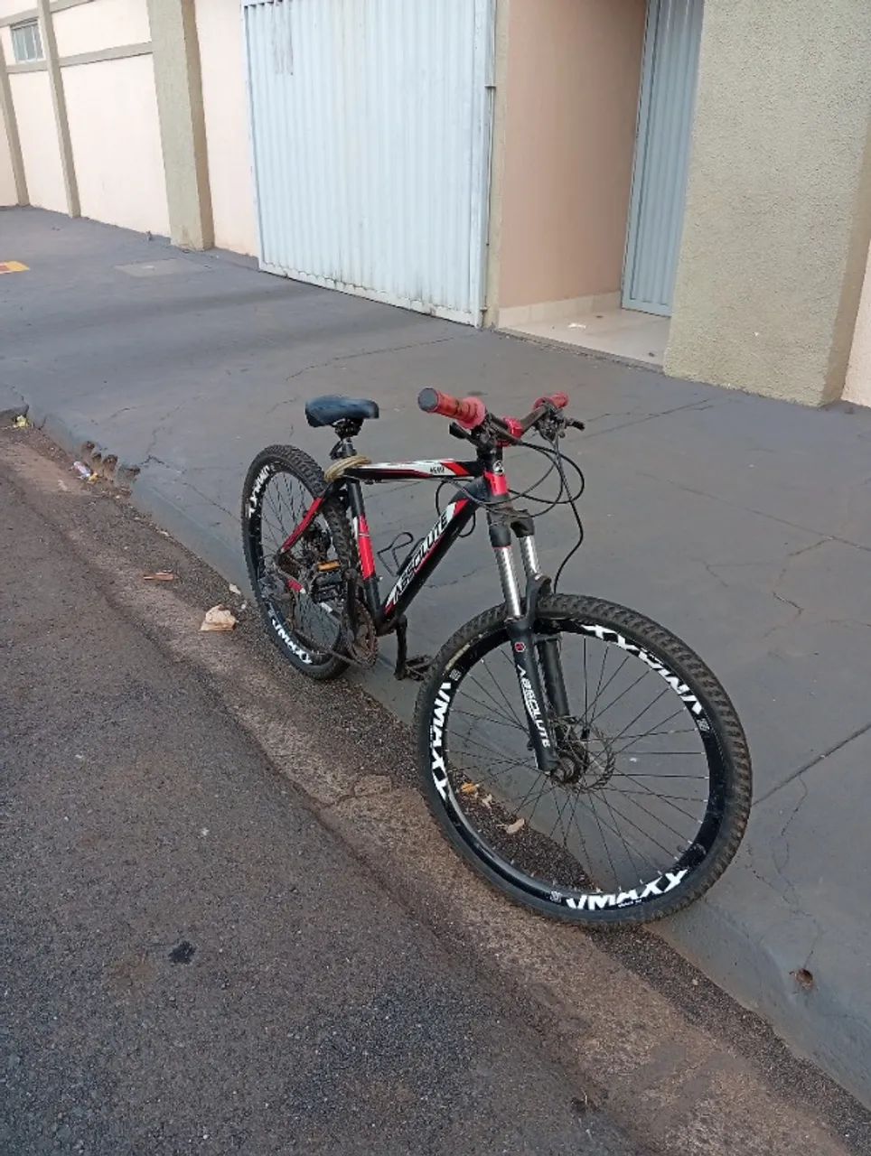 Bicicleta ABSOLUTE  - Foto 2