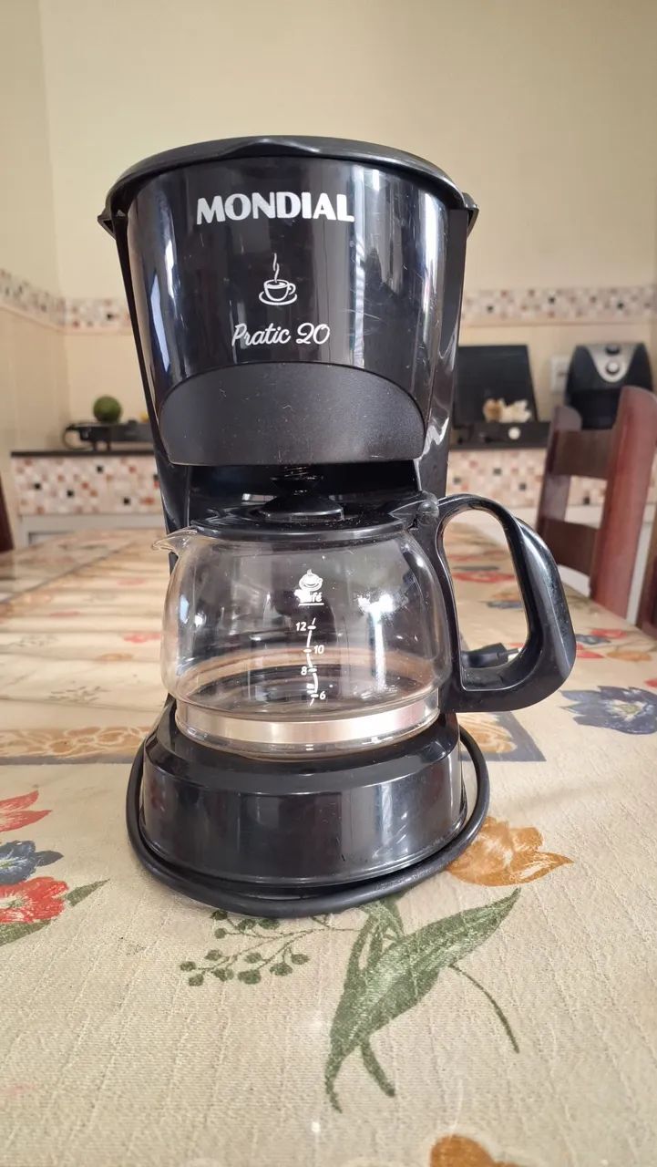 Cafeteira Elétrica Mondial Pratic 20