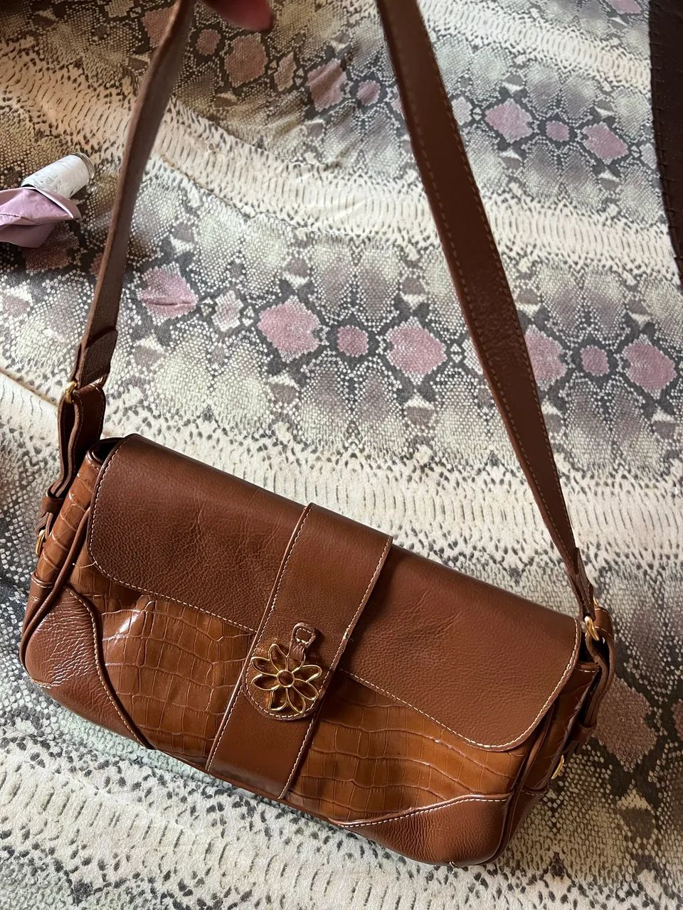Bolsa feminina de couro café - nova - Foto 2