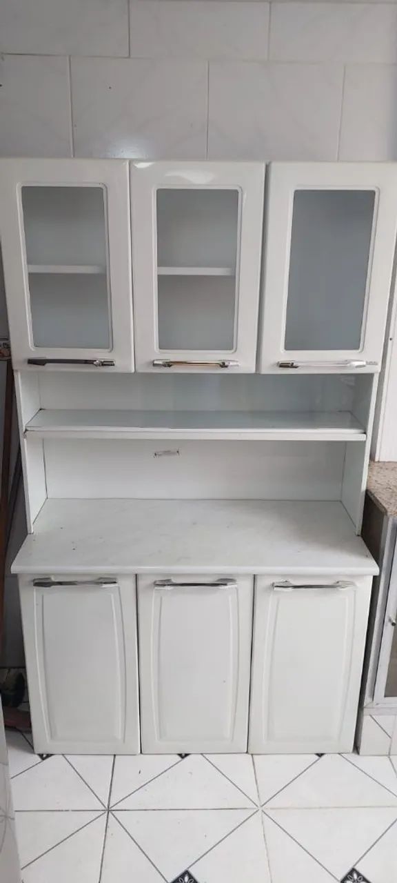 Armário de cozinha Branco.